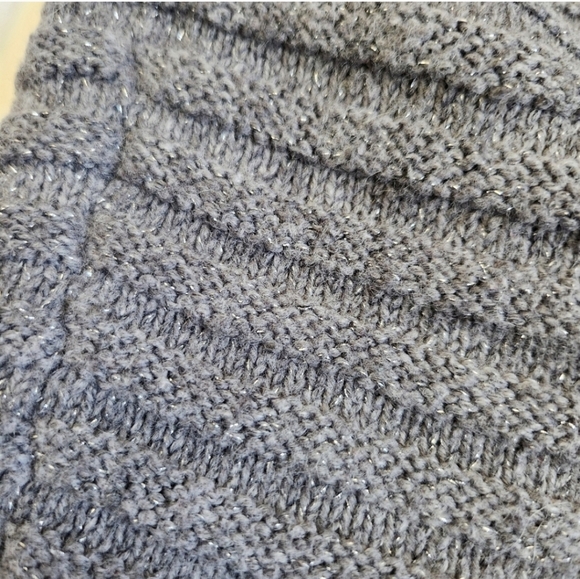 Chico's Size LG (2) Gray Sleeveless Long Open Cardigan - Picture 12 of 13